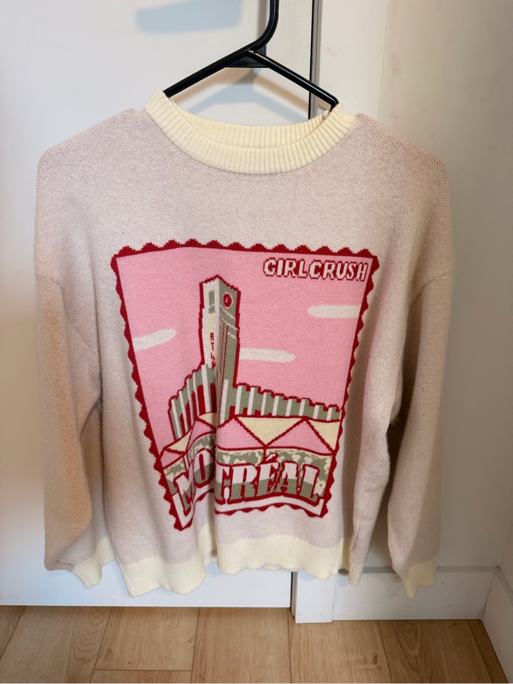 Girl crush mtl sweater